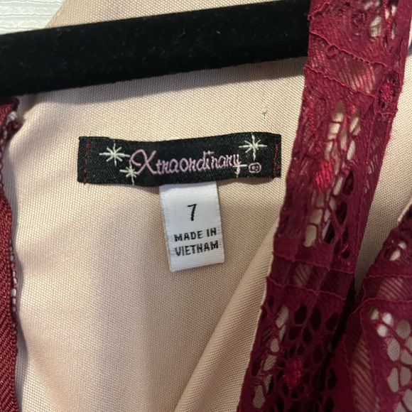 Women’s Xtraordinary Dress - Picture 2 of 2